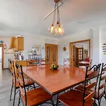 Casa Branca I Geraeumiger Rueckzugsort Fuer 12p By Interhome