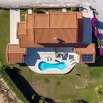 Casa Branca I Geraeumiger Rueckzugsort Fuer 12p By Interhome Holiday home Ribamar (Lourinha)