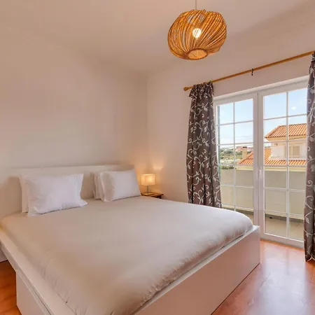 Casa Branca I Geraeumiger Rueckzugsort Fuer 12p By Interhome *