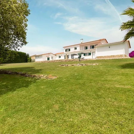 Casa de Férias Casa Branca I Geraeumiger Rueckzugsort Fuer 12p By Interhome Ribamar (Lourinha)