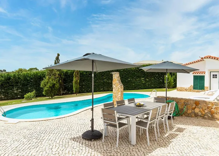 Casa de Férias Casa Branca I Geraeumiger Rueckzugsort Fuer 12p By Interhome